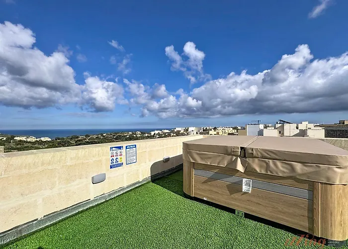 Peaceful With Private Pool And Rooftop Jacuzzi