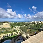Peaceful With Private Pool And Rooftop Jacuzzi Xagħra
