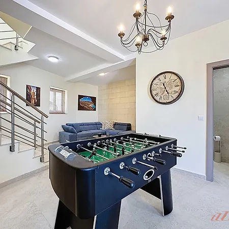 Peaceful With Private Pool And Rooftop Jacuzzi