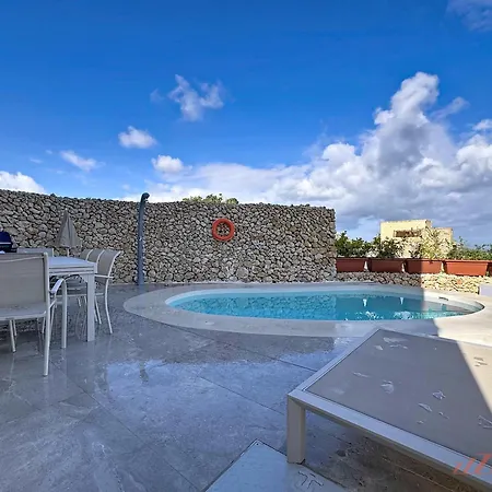 Peaceful With Private Pool And Rooftop Jacuzzi Xagħra