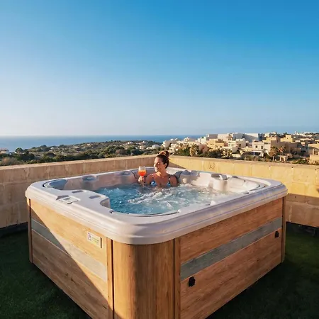 Peaceful With Private Pool And Rooftop Jacuzzi Вилла *