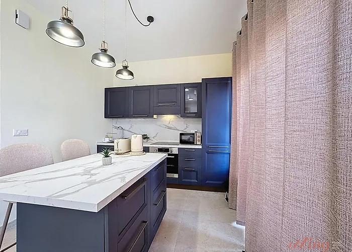 Peaceful With Private Pool And Rooftop Jacuzzi וילה *