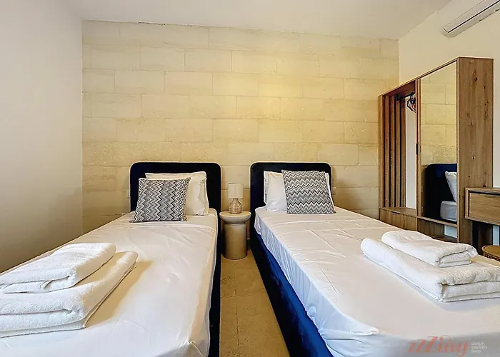 Peaceful With Private Pool And Rooftop Jacuzzi